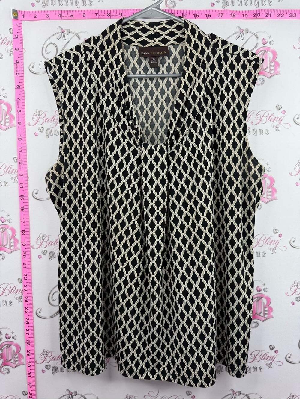 Dana Buchman tank top Black and Cream Sleeveless Geometric-Print V-Neck Top
